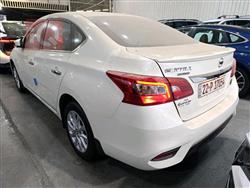 نیسان سێنترا